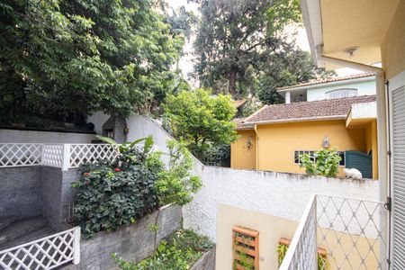 Casa à venda com 260m², 4 quartos e 2 vagas Casa à venda com 260m², 4 quartos e 2 vagasVaranda da Suíte