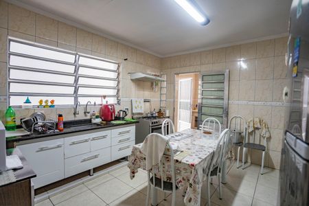 Casa à venda com 225m², 4 quartos e 2 vagasCozinha