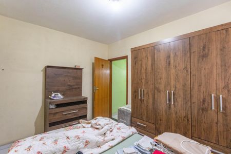 Casa à venda com 225m², 4 quartos e 2 vagasQuarto 1