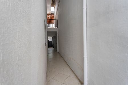 Casa à venda com 225m², 4 quartos e 2 vagasCorredor externo