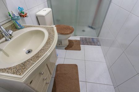 Casa à venda com 225m², 4 quartos e 2 vagasBanheiro