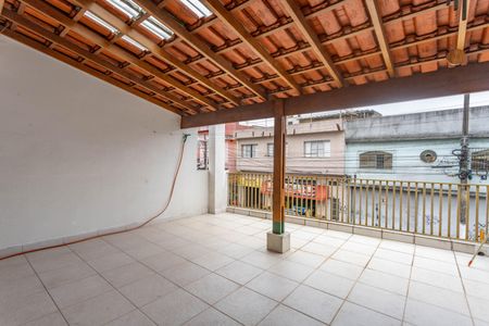 Casa à venda com 225m², 4 quartos e 2 vagasVaranda