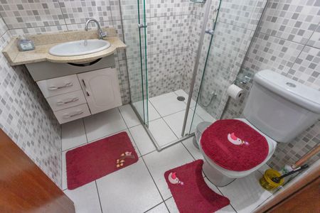 Casa à venda com 225m², 4 quartos e 2 vagasBanheiro serviço