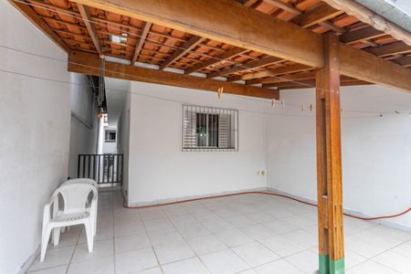 Casa à venda com 225m², 4 quartos e 2 vagasVaranda