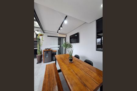 Apartamento à venda com 82m², 2 quartos e 1 vagaVaranda