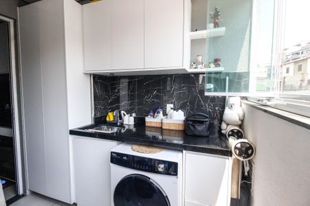 Apartamento à venda com 47m², 2 quartos e sem vaga Apartamento à venda com 47m², 2 quartos e sem vagaÁrea de serviço