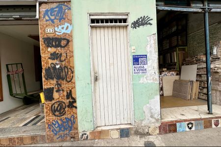 Apartamento para alugar com 100m², 2 quartos e sem vagaPlaquinha instalada