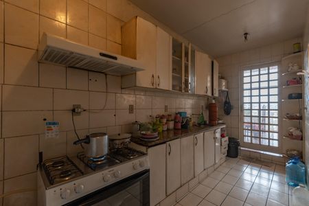 Casa à venda com 360m², 3 quartos e 8 vagas Casa à venda com 360m², 3 quartos e 8 vagasCozinha
