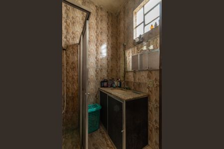 Casa à venda com 360m², 3 quartos e 8 vagas Casa à venda com 360m², 3 quartos e 8 vagasBanheiro Suíte