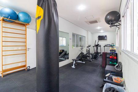 Apartamento à venda com 221m², 4 quartos e 4 vagasÁrea comum - Academia