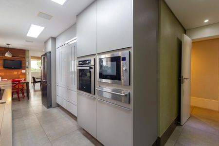 Apartamento à venda com 221m², 4 quartos e 4 vagasCozinha