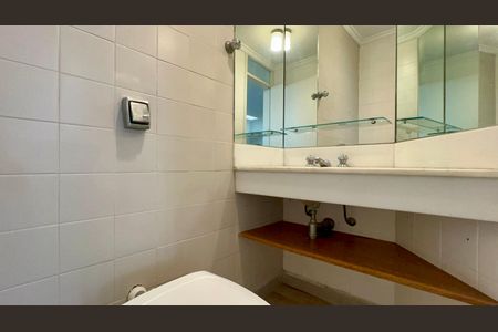 Apartamento à venda com 222m², 4 quartos e 2 vagasLavabo