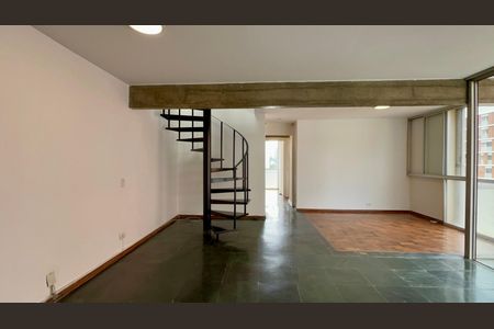 Apartamento à venda com 222m², 4 quartos e 2 vagasCopa