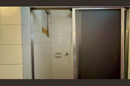 Apartamento à venda com 222m², 4 quartos e 2 vagasBanheiro Social