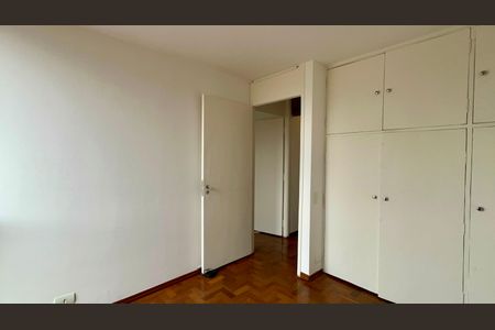 Apartamento à venda com 222m², 4 quartos e 2 vagasQuarto
