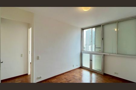 Apartamento à venda com 222m², 4 quartos e 2 vagasSuíte 2
