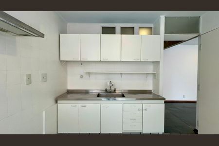 Apartamento à venda com 222m², 4 quartos e 2 vagasCozinha
