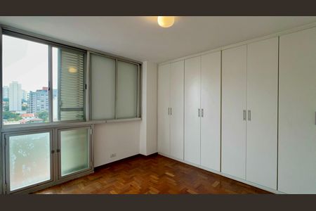 Apartamento à venda com 222m², 4 quartos e 2 vagasSuíte 2