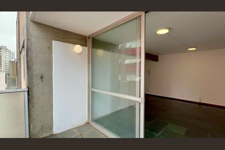 Apartamento à venda com 222m², 4 quartos e 2 vagasVaranda da Copa