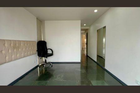 Apartamento à venda com 222m², 4 quartos e 2 vagasSuíte 1