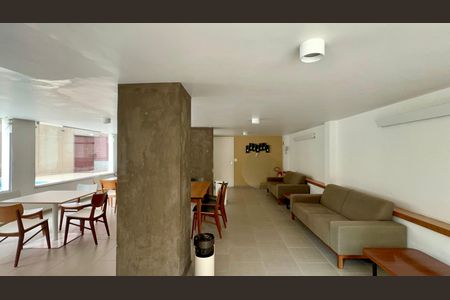 Apartamento à venda com 222m², 4 quartos e 2 vagasÁrea comum - Salão de festas