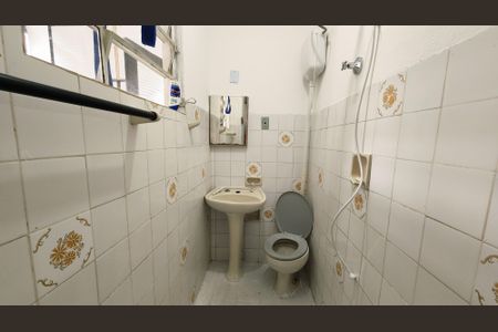 Casa à venda com 240m², 3 quartos e 3 vagasBanheiro da Suíte 2