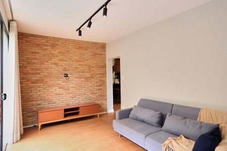 Casa à venda com 160m², 4 quartos e 2 vagas Casa à venda com 160m², 4 quartos e 2 vagasSala