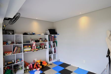 Casa à venda com 160m², 4 quartos e 2 vagas Casa à venda com 160m², 4 quartos e 2 vagasBrinquedoteca