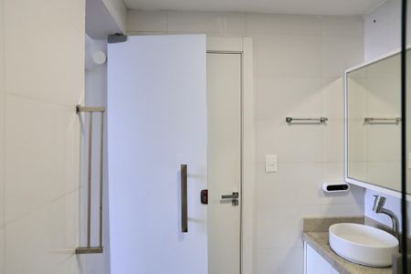 Casa à venda com 160m², 4 quartos e 2 vagas Casa à venda com 160m², 4 quartos e 2 vagasBanheiro da Suíte