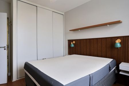 Casa à venda com 160m², 4 quartos e 2 vagas Casa à venda com 160m², 4 quartos e 2 vagasSuíte