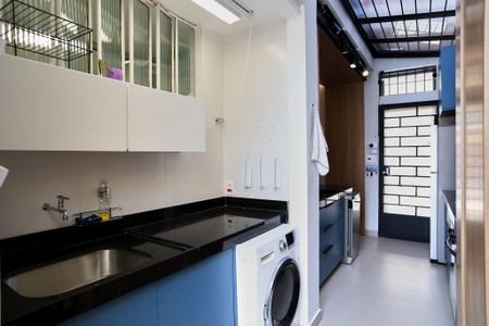 Casa à venda com 160m², 4 quartos e 2 vagas Casa à venda com 160m², 4 quartos e 2 vagasÁrea de Serviço