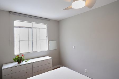 Casa à venda com 160m², 4 quartos e 2 vagas Casa à venda com 160m², 4 quartos e 2 vagasSuíte