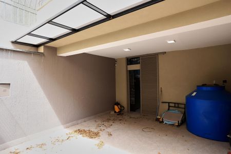 Casa à venda com 160m², 4 quartos e 2 vagas Casa à venda com 160m², 4 quartos e 2 vagasGaragem