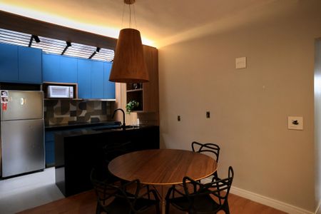 Casa à venda com 160m², 4 quartos e 2 vagas Casa à venda com 160m², 4 quartos e 2 vagasSala de Jantar