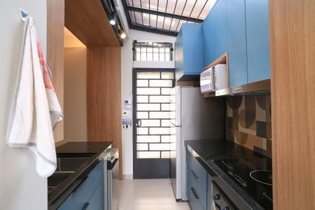 Casa à venda com 160m², 4 quartos e 2 vagas Casa à venda com 160m², 4 quartos e 2 vagasCozinha