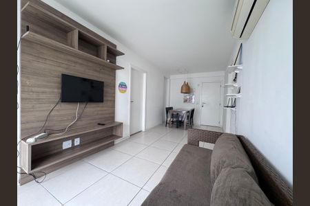 Apartamento para alugar com 65m², 1 quarto e 2 vagasSala