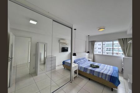 Suíte de apartamento para alugar com 1 quarto, 65m² em Recreio dos Bandeirantes, Rio de Janeiro