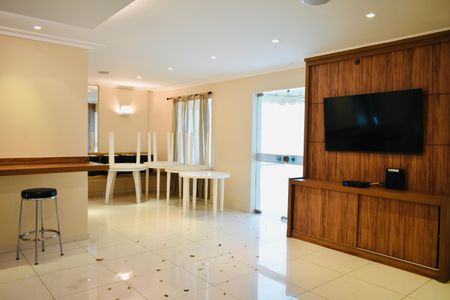 Apartamento à venda com 116m², 3 quartos e 1 vaga Apartamento à venda com 116m², 3 quartos e 1 vagaÁrea comum - Salão de festas