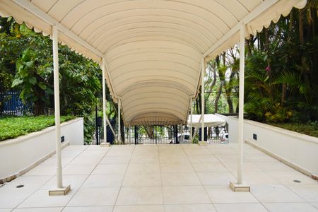 Apartamento à venda com 116m², 3 quartos e 1 vaga Apartamento à venda com 116m², 3 quartos e 1 vagaEntrada