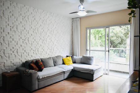 Apartamento à venda com 116m², 3 quartos e 1 vaga Apartamento à venda com 116m², 3 quartos e 1 vagaSala