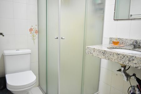 Apartamento à venda com 116m², 3 quartos e 1 vaga Apartamento à venda com 116m², 3 quartos e 1 vagaBanheiro Social