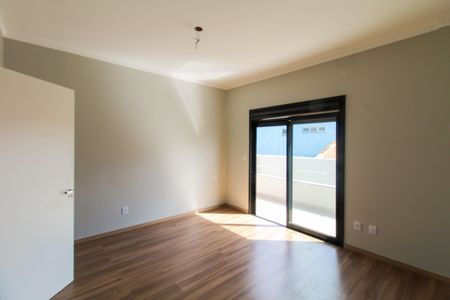 Casa à venda com 223m², 4 quartos e 4 vagas Casa à venda com 223m², 4 quartos e 4 vagasSuíte 1