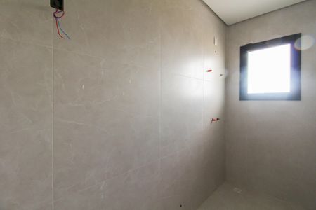 Casa à venda com 223m², 4 quartos e 4 vagas Casa à venda com 223m², 4 quartos e 4 vagasBanheiro da Suíte 2