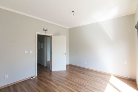 Casa à venda com 223m², 4 quartos e 4 vagas Casa à venda com 223m², 4 quartos e 4 vagasSuíte 1