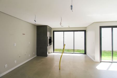 Casa à venda com 223m², 4 quartos e 4 vagas Casa à venda com 223m², 4 quartos e 4 vagasCozinha