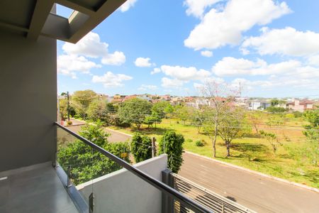 Casa à venda com 223m², 4 quartos e 4 vagas Casa à venda com 223m², 4 quartos e 4 vagasVaranda da Suíte 3