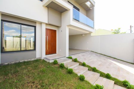 Casa à venda com 223m², 4 quartos e 4 vagas Casa à venda com 223m², 4 quartos e 4 vagasÁrea externa
