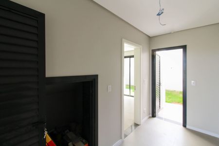 Casa à venda com 223m², 4 quartos e 4 vagas Casa à venda com 223m², 4 quartos e 4 vagasÁrea de Serviço