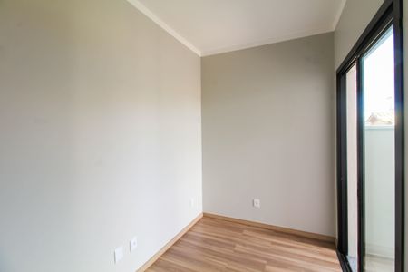 Casa à venda com 223m², 4 quartos e 4 vagas Casa à venda com 223m², 4 quartos e 4 vagasQuarto