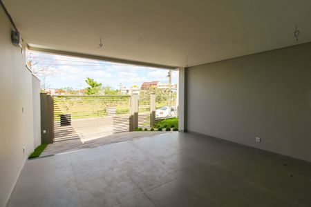 Casa à venda com 223m², 4 quartos e 4 vagas Casa à venda com 223m², 4 quartos e 4 vagasÁrea externa
